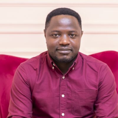 Opens Bio Popup of Derrick Makhandia